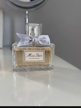 Dior Miss Dior Eau de Parfum with Silver Bow